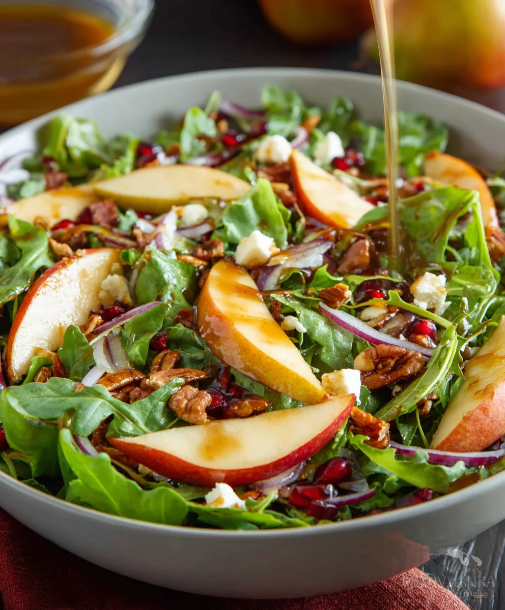 Juicy Pear Salad with Balsamic Vinaigrette Dressing