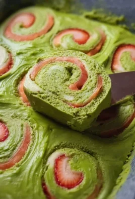 Strawberry Matcha Latte Rolls