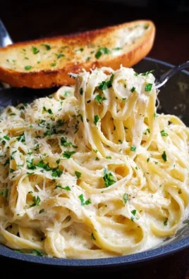 Fettuccine Alfredo